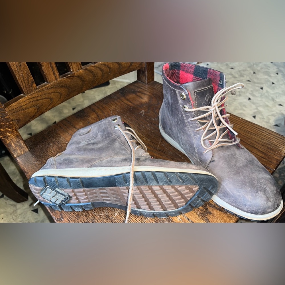Men’s leather Columbia boots